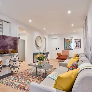 https://103-urban-grands-boulevards-apartment.fr-paris.fr